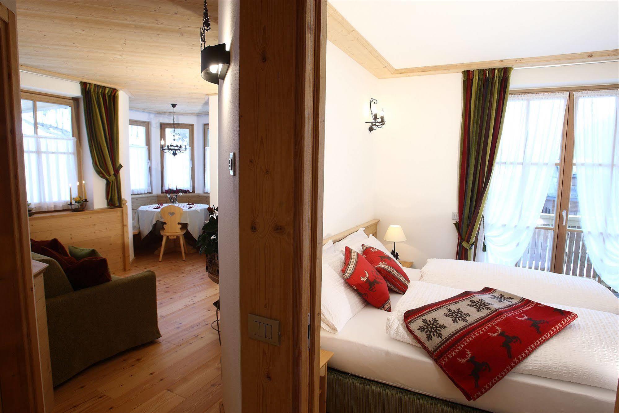 Apartments Sol E Nef Rocca Pietore Extérieur photo